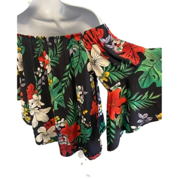 Off The shoulder Navy Floral Top Small Ruffle Tie Front Resort Feminine Tropical - Picture 9 of 10